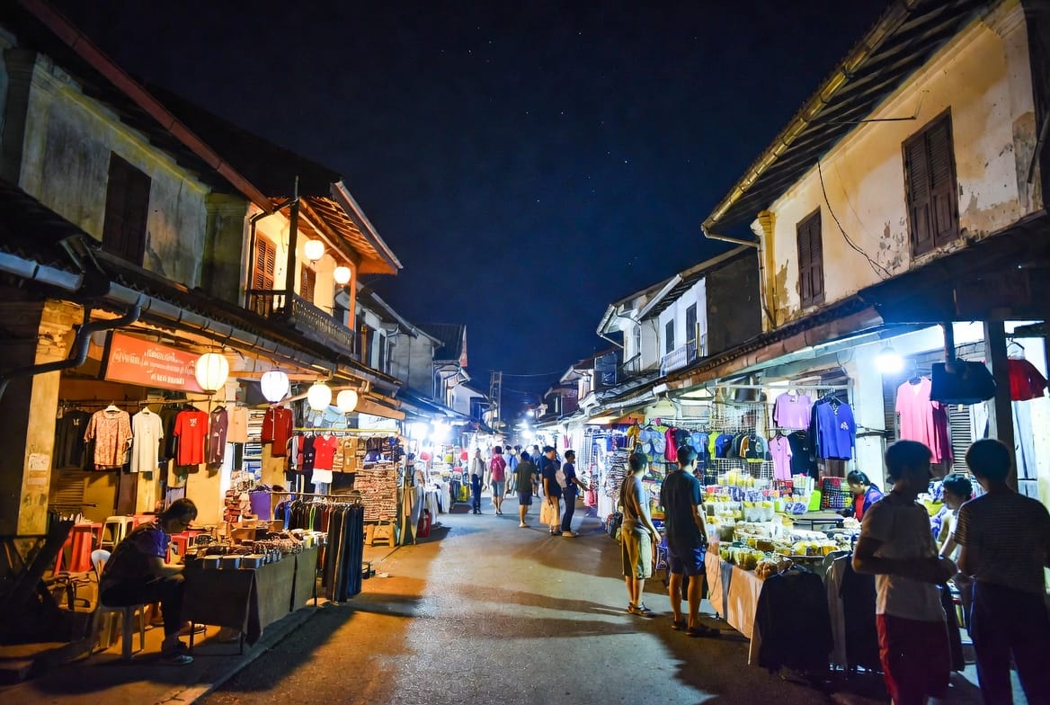Kad Kong Ta Walking Street night market in Lampang old town