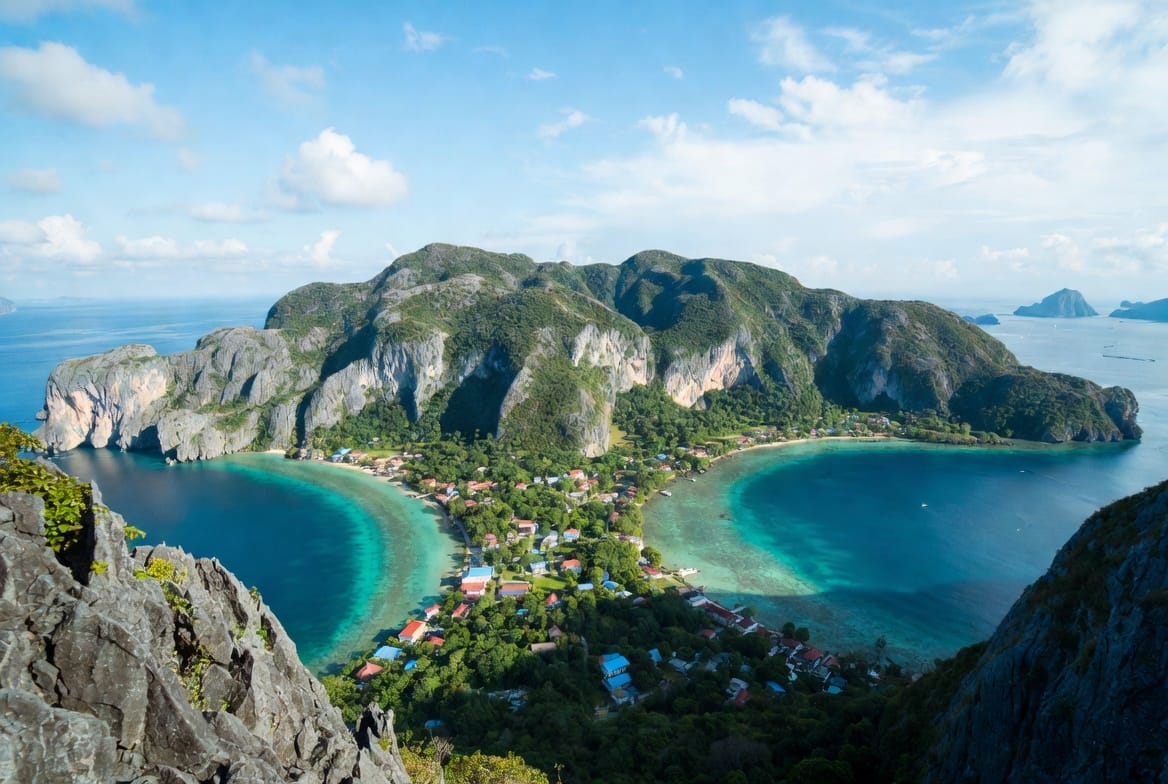 Panoramic viewpoint over the twin bays of Koh Phi Phi Don