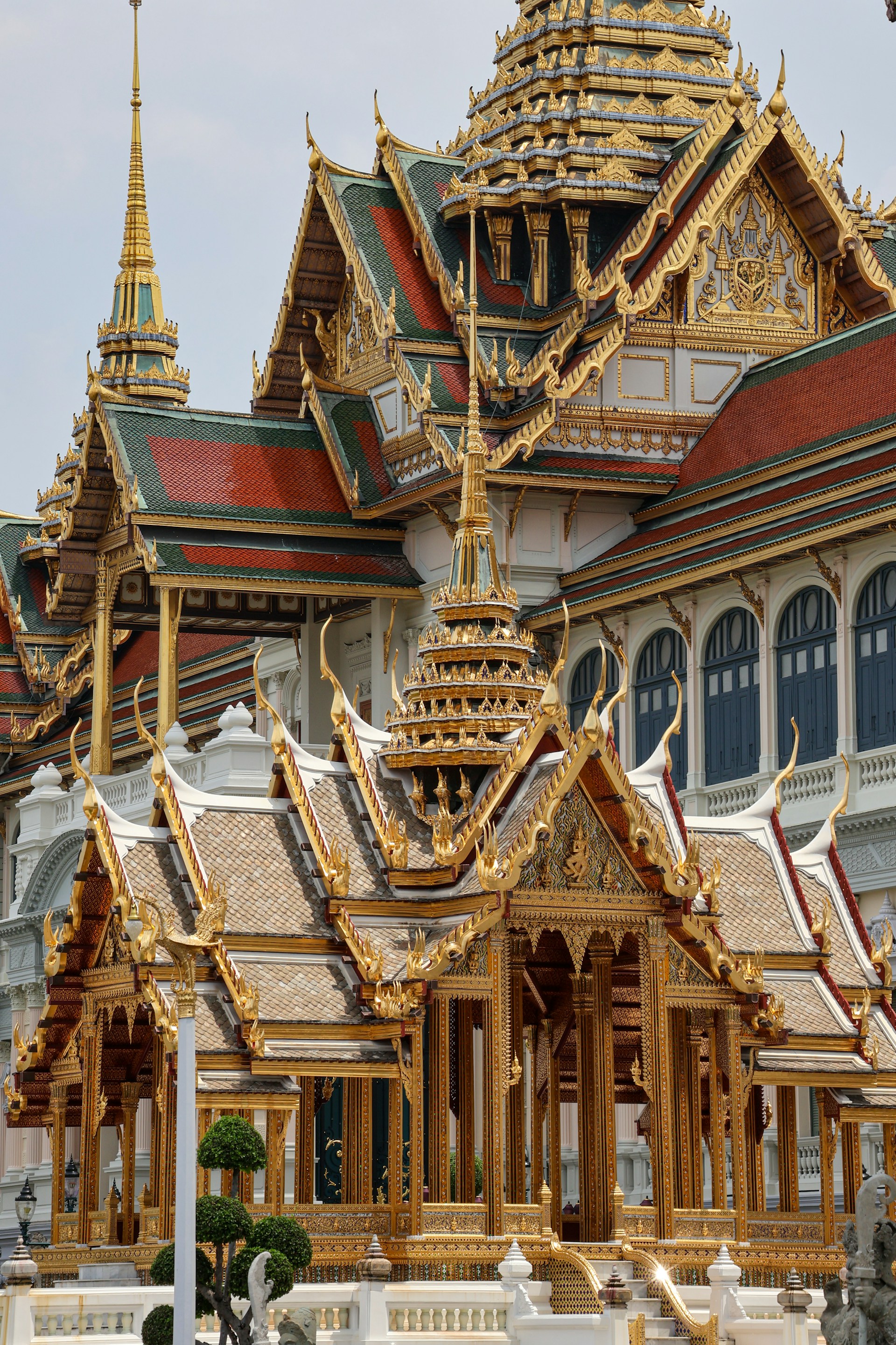 Golden Lao-style chedi of Wat Phra That Chae Haeng in Nan